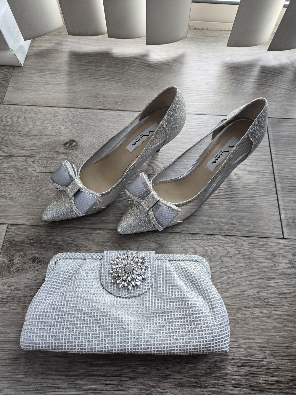 Nina Silver Glitter Pointed-Toe Pumps with Bow & Matching Clutch